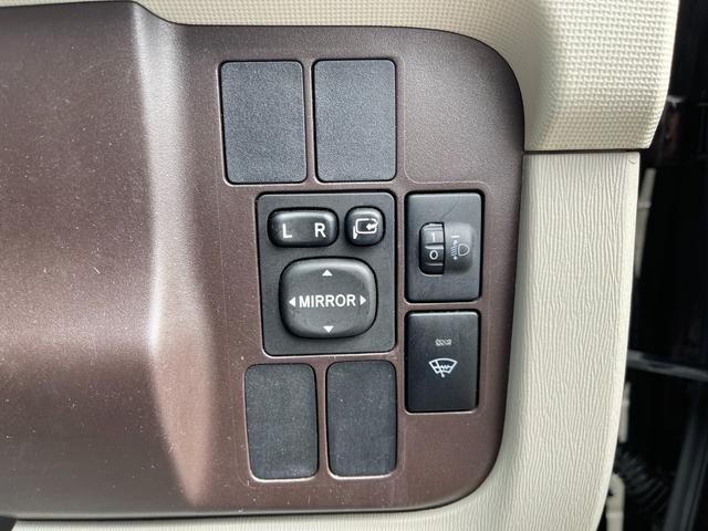 パッソ X ユルリ 保証付 事故無 Tチェーン 純正SDナビ CD ワンセグ スマートキー ベンチシート ワイパーデアイサー 電格ミラー 盗難防止装置 ABS WSRS(36枚目)