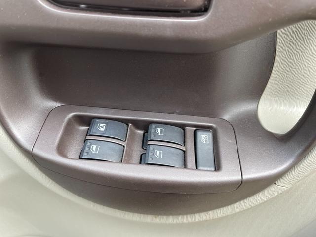 パッソ X ユルリ 保証付 事故無 Tチェーン 純正SDナビ CD ワンセグ スマートキー ベンチシート ワイパーデアイサー 電格ミラー 盗難防止装置 ABS WSRS(37枚目)