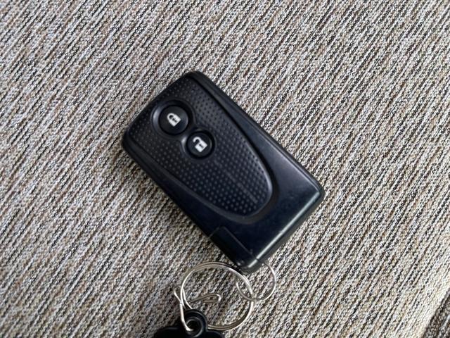 パッソ X ユルリ 保証付 事故無 Tチェーン 純正SDナビ CD ワンセグ スマートキー ベンチシート ワイパーデアイサー 電格ミラー 盗難防止装置 ABS WSRS(47枚目)