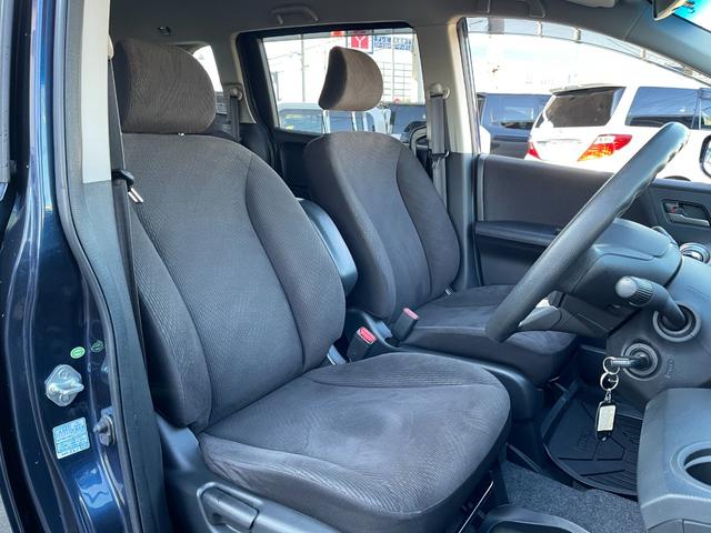 フリード フレックス エアロ 保証付 Tチェーン 社外CD キーレス 片側パワスラ オートエアコン オートライト 電格ミラー ABS WSRS(16枚目)