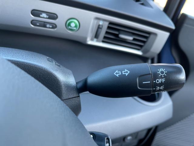 フリード フレックス エアロ 保証付 Tチェーン 社外CD キーレス 片側パワスラ オートエアコン オートライト 電格ミラー ABS WSRS(36枚目)