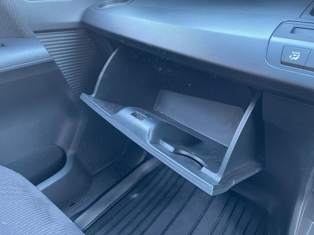 フリード フレックス エアロ 保証付 Tチェーン 社外CD キーレス 片側パワスラ オートエアコン オートライト 電格ミラー ABS WSRS(41枚目)