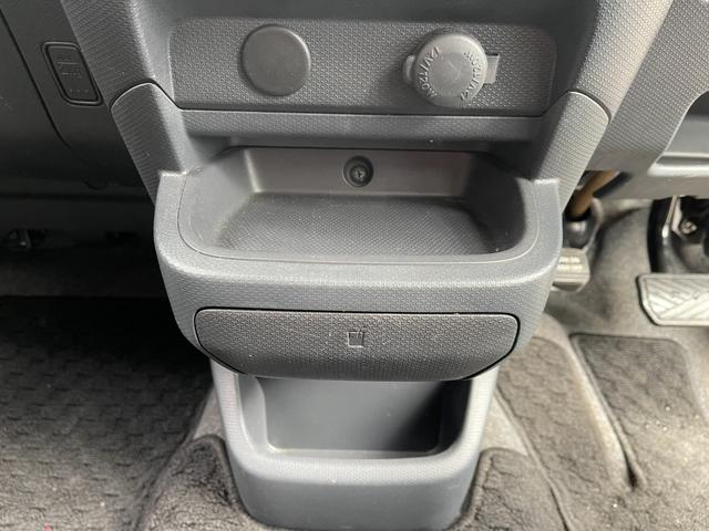 ソリオ S 4WD 保証付 最長3年保証 事故無 Tチェーン 社外メモリーナビ CD DVD フルセグ Bluetooth Bカメラ ドラレコ プッシュスタート 両側パワスラ シートヒーター オートエアコン(48枚目)