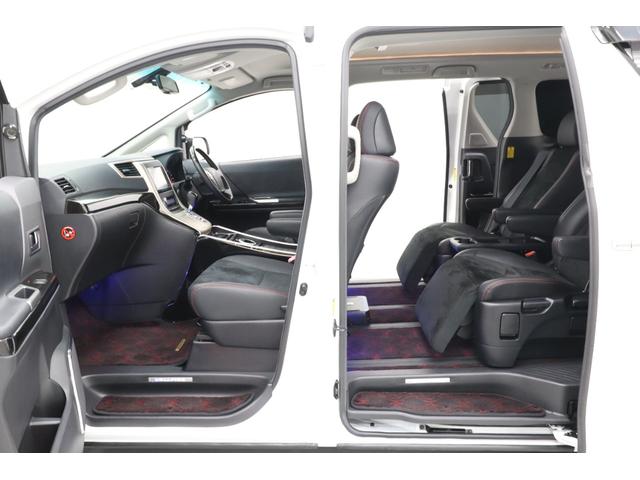 3.5Z ゴールデンアイズ WORK ZEAST 20インチAW RS-R車高調 ハーフレザーシート 8型HDDナビ 11型後席モニター アルパインウーファー フロント/バックカメラ 両側電動パワースライドドア パワーバックドア(14枚目)