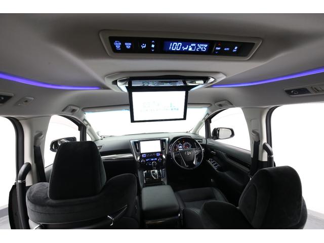 アルファード ２．５Ｓ　Ｃパッケージ　アルパイン１１型ＢＩＧＸナビ　アルパイン１２型フリップダウンモニター　黒半革シート　パワーバックドア　両側パワースライドドア　寒冷地仕様　純正キー一体型エンジンスターター　ＥＴＣ　ＬＥＤヘッドライト（5枚目）