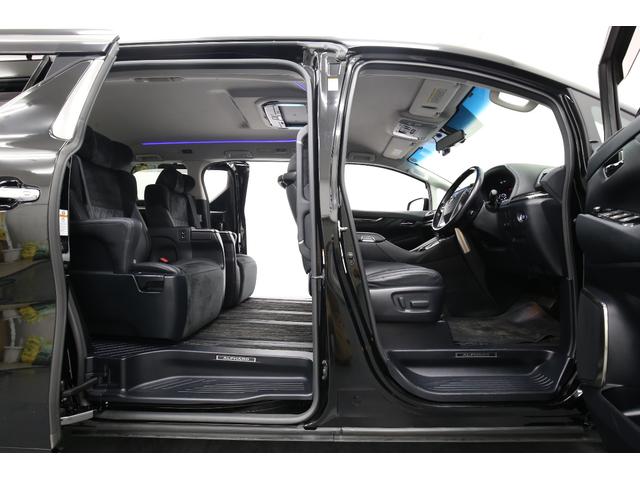 アルファード ２．５Ｓ　Ｃパッケージ　アルパイン１１型ＢＩＧＸナビ　アルパイン１２型フリップダウンモニター　黒半革シート　パワーバックドア　両側パワースライドドア　寒冷地仕様　純正キー一体型エンジンスターター　ＥＴＣ　ＬＥＤヘッドライト（15枚目）