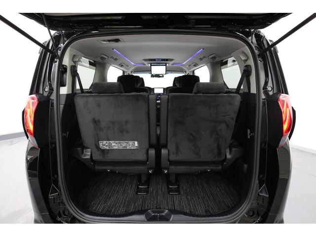 アルファード ２．５Ｓ　Ｃパッケージ　アルパイン１１型ＢＩＧＸナビ　アルパイン１２型フリップダウンモニター　黒半革シート　パワーバックドア　両側パワースライドドア　寒冷地仕様　純正キー一体型エンジンスターター　ＥＴＣ　ＬＥＤヘッドライト（22枚目）