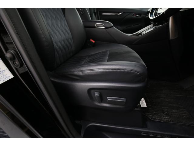 アルファード ２．５Ｓ　Ｃパッケージ　アルパイン１１型ＢＩＧＸナビ　アルパイン１２型フリップダウンモニター　黒半革シート　パワーバックドア　両側パワースライドドア　寒冷地仕様　純正キー一体型エンジンスターター　ＥＴＣ　ＬＥＤヘッドライト（40枚目）