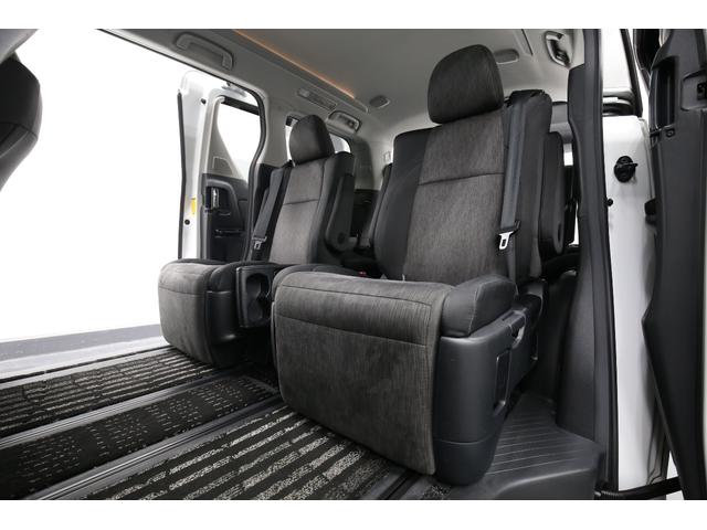 店内併設のキッズルームには絵本やブロック、塗り絵にままごとキッチン、ＹｏｕＴｕｂｅ等でアニメや映画等見られるＴＶも完備していますよ♪お子様連れでも、安心してお車をお選びいただけます。