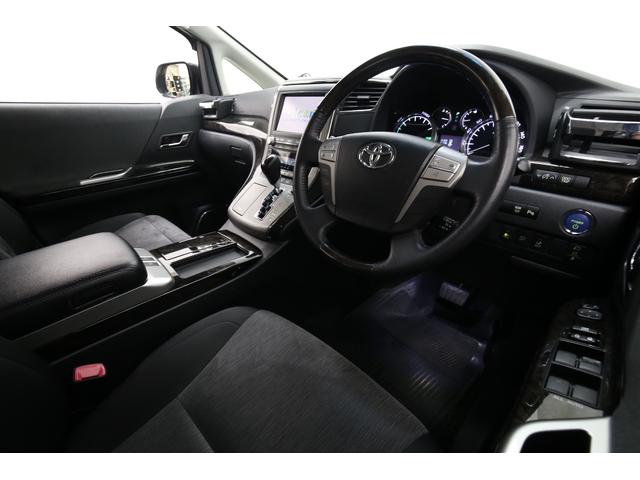 【運転席シート廻り】前オーナー様の使用状態が最もわかる部分です！使用感も少なく、良好な状態となっています♪前オーナー様が丁寧に使っていたことがよくわかりますね！！