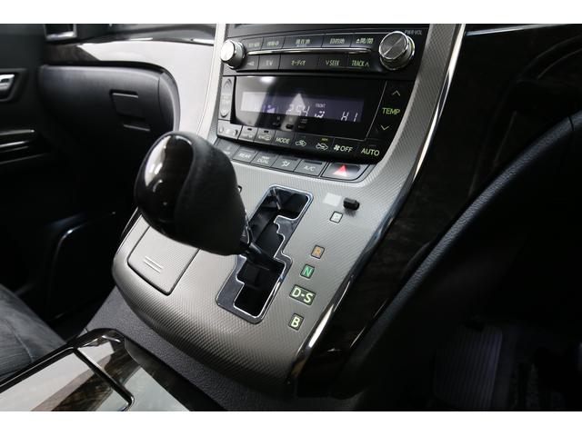 【本革巻シフトノブ】高級感の漂う握りやすいシフトノブです♪運転をより快適にしてくれます！