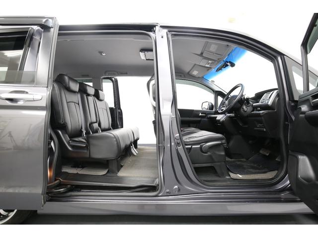 ステップワゴンスパーダ Ｚ　純正９型メモリーナビ　１０型フリップダウンモニター　バックカメラ　両側パワースライドドア　クルーズコントロール　前後ドライブレコーダー　エンジンスターター　革調シートカバー　１８インチＡＷ　ダウンサス（15枚目）