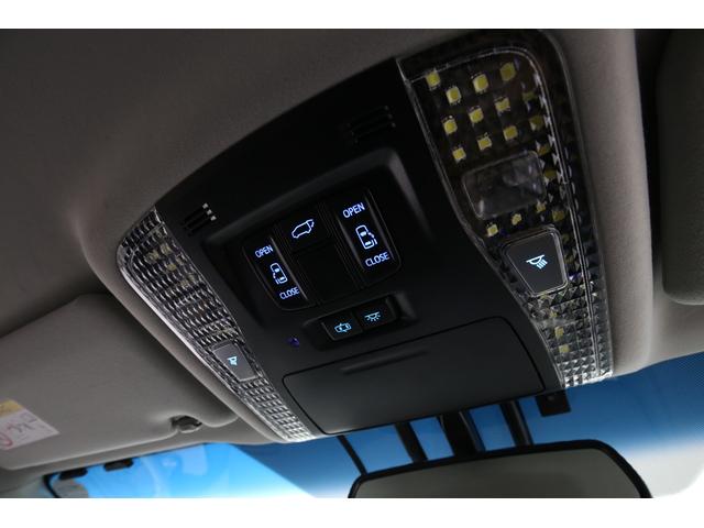 ヴェルファイアハイブリッド ZR Gエディション 黒革シート 純正10型SDナビ 12型後席モニター バックカメラ オートマチックハイビーム クルーズコントロール シートヒーター パワーバックドア 両側パワースライドドア TRD19AW 新品夏タイヤ(7枚目)