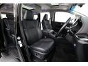 【運転席シート廻り】前オーナー様の使用状態が最もわかる部分です!使用感も少なく、良好な状態となっています♪前オーナー様が丁寧に使っていたことがよくわかりますね!!