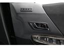 【運転席メモリーシート】運転席シートポジションとドアミラーの角度を3パターン記憶させる事が出来る、高級車ならではの装備♪旦那様と奥様用等それぞれお好みのドライビングポジションを即設定出来ます★