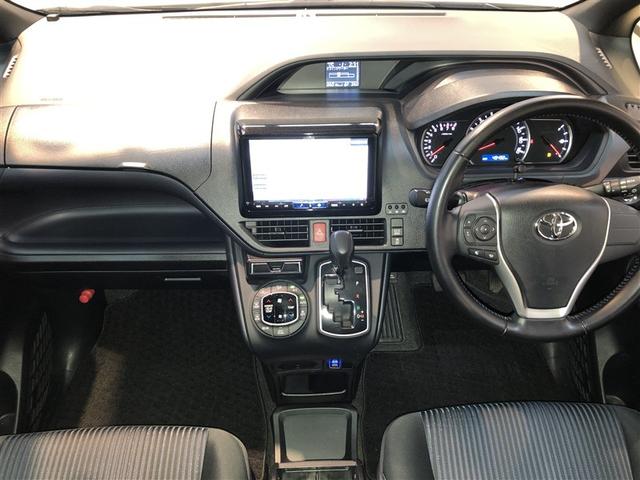 ノア Ｓｉ　フルタイム４ＷＤ　ナビ＆ＴＶ　両側オートスライドドア　ミュージックプレイヤー接続可　リアクーラー　ＬＥＤヘッドライト　スマートキー　フルセグ　ＥＳＣ　フルフラット　寒冷地仕様車　３列シート　Ｂカメラ（2枚目）