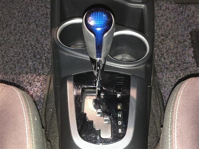 アクア Ｇ　誤発進抑制機能　バックモニタ　セキュリティー　デュアルエアバック　ナビＴＶ　Ｉ－ＳＴＯＰ　ＬＥＤ　パワーウィンドウ　地デジ　ＥＳＣ　ＡＴエアコン　ＡＢＳ　パワーステアリング　オートクルーズ　アルミ（20枚目）