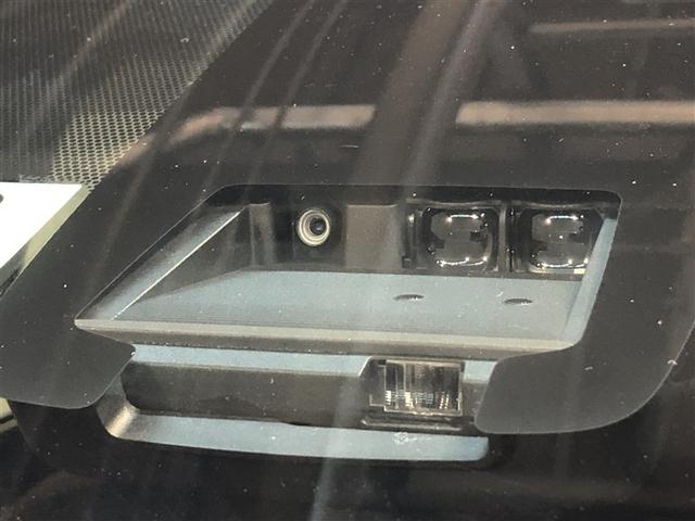 シエンタ Ｇ　クエロ　点検記録簿　衝突被害軽減ブレーキ　両側パワースライドドア　ＬＥＤヘッドランプ　４ＷＤ　ドラレコ　寒冷地仕様　ナビ＆ＴＶ　バックカメラ　ミュージックプレイヤー接続可　ＥＴＣ　メモリーナビ　盗難防止装置（5枚目）