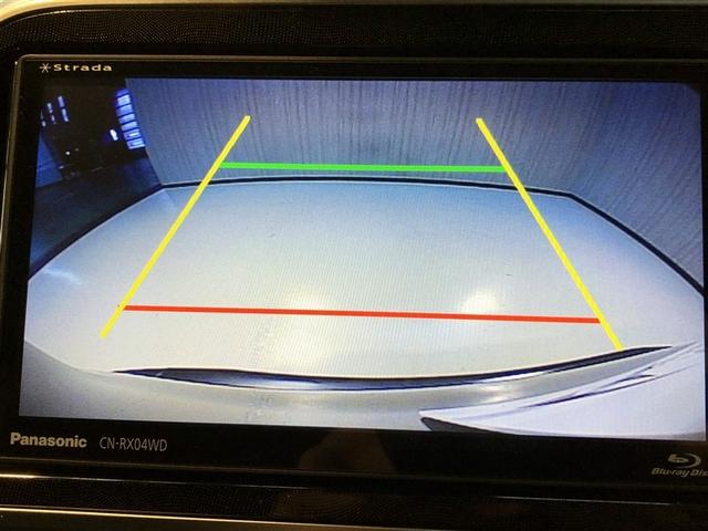 シエンタ Ｇ　クエロ　点検記録簿　衝突被害軽減ブレーキ　両側パワースライドドア　ＬＥＤヘッドランプ　４ＷＤ　ドラレコ　寒冷地仕様　ナビ＆ＴＶ　バックカメラ　ミュージックプレイヤー接続可　ＥＴＣ　メモリーナビ　盗難防止装置（6枚目）