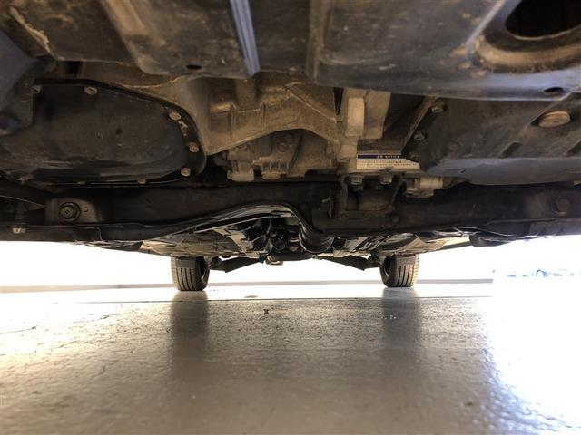 シエンタ Ｇ　クエロ　点検記録簿　衝突被害軽減ブレーキ　両側パワースライドドア　ＬＥＤヘッドランプ　４ＷＤ　ドラレコ　寒冷地仕様　ナビ＆ＴＶ　バックカメラ　ミュージックプレイヤー接続可　ＥＴＣ　メモリーナビ　盗難防止装置（10枚目）