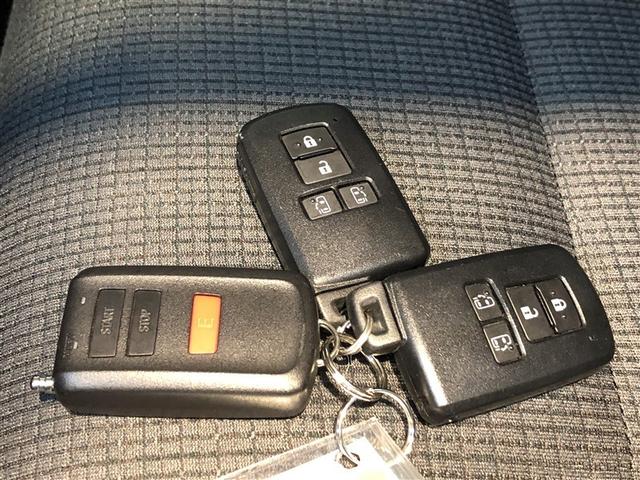 シエンタ Ｇ　クエロ　点検記録簿　衝突被害軽減ブレーキ　両側パワースライドドア　ＬＥＤヘッドランプ　４ＷＤ　ドラレコ　寒冷地仕様　ナビ＆ＴＶ　バックカメラ　ミュージックプレイヤー接続可　ＥＴＣ　メモリーナビ　盗難防止装置（24枚目）