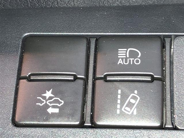 シエンタ Ｇ　クエロ　点検記録簿　衝突被害軽減ブレーキ　両側パワースライドドア　ＬＥＤヘッドランプ　４ＷＤ　ドラレコ　寒冷地仕様　ナビ＆ＴＶ　バックカメラ　ミュージックプレイヤー接続可　ＥＴＣ　メモリーナビ　盗難防止装置（28枚目）