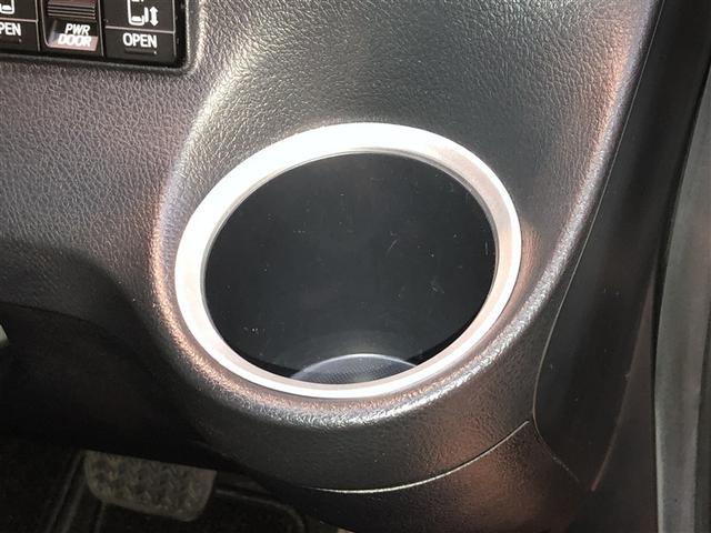 シエンタ Ｇ　クエロ　点検記録簿　衝突被害軽減ブレーキ　両側パワースライドドア　ＬＥＤヘッドランプ　４ＷＤ　ドラレコ　寒冷地仕様　ナビ＆ＴＶ　バックカメラ　ミュージックプレイヤー接続可　ＥＴＣ　メモリーナビ　盗難防止装置（31枚目）