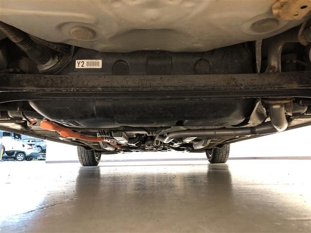 アクア Ｓ　キーレスエントリ　イモビ　オートエアコン　デュアルエアバック　ＥＳＣ　パワーウィンドウ　ＡＵＸ端子　アルミホイール　ＳＲＳ　パワーステアリング　ＡＢＳ　寒冷地仕様車　アイストップ（8枚目）