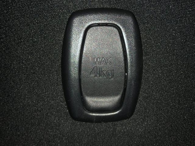 アクア Ｓ　キーレスエントリ　イモビ　オートエアコン　デュアルエアバック　ＥＳＣ　パワーウィンドウ　ＡＵＸ端子　アルミホイール　ＳＲＳ　パワーステアリング　ＡＢＳ　寒冷地仕様車　アイストップ（25枚目）