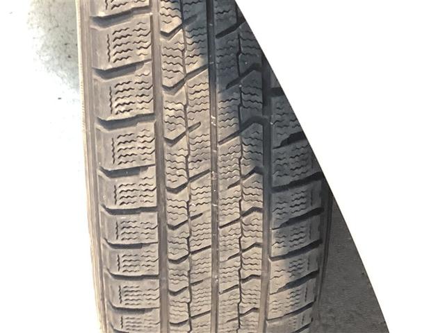 アクア Ｓ　キーレスエントリ　イモビ　オートエアコン　デュアルエアバック　ＥＳＣ　パワーウィンドウ　ＡＵＸ端子　アルミホイール　ＳＲＳ　パワーステアリング　ＡＢＳ　寒冷地仕様車　アイストップ（30枚目）