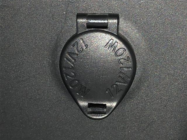 ヤリス Ｘ　追突防止装置　ＶＳＣ　スマートキー＆プッシュスタート　イモビライザー　寒冷地仕様　Ｂカメラ　マニュアルエアコン　ＥＴＣ付　ナビ　Ａクルコン　レンタアップ　４ＷＤ　パワーウインドウ　ＡＢＳ　キーレス（28枚目）