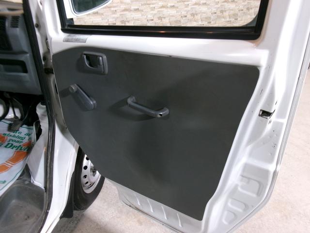 ミニキャブトラック ＶＸ－ＳＥ　４ＷＤ　５速マニュアル　エアコン　パワステ　４Ｌ４Ｈ切替式　ワンオーナー（16枚目）
