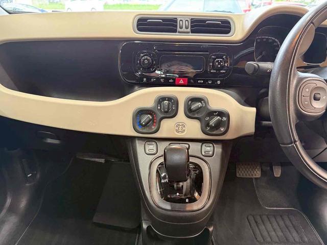 パンダ 　アルミホイール　ＡＴ　ＡＢＳ　ＥＳＣ　エアコン　パワーウィンドウ　運転席エアバッグ　ＣＤ（7枚目）