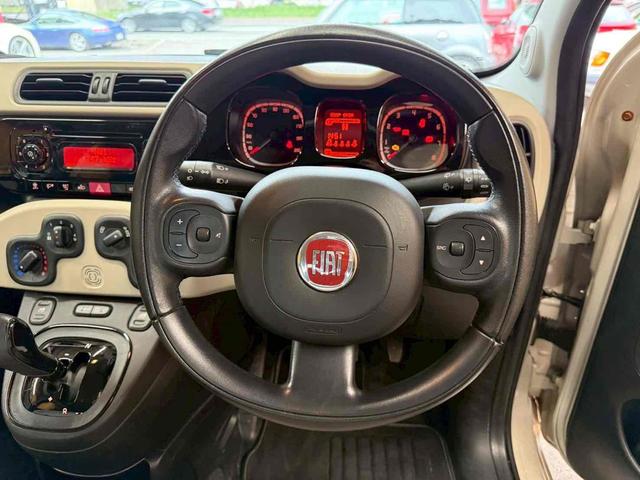 パンダ 　アルミホイール　ＡＴ　ＡＢＳ　ＥＳＣ　エアコン　パワーウィンドウ　運転席エアバッグ　ＣＤ（30枚目）
