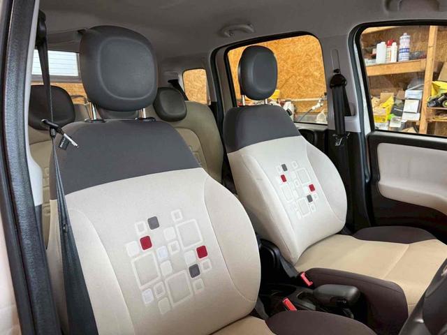 パンダ 　アルミホイール　ＡＴ　ＡＢＳ　ＥＳＣ　エアコン　パワーウィンドウ　運転席エアバッグ　ＣＤ（31枚目）