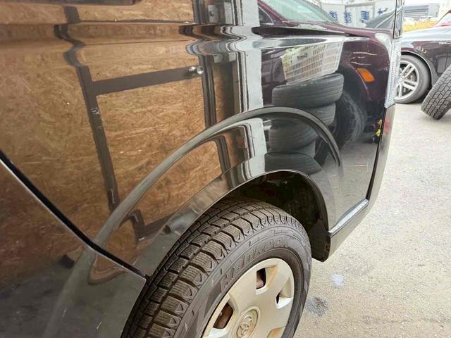 ハイエースバン 　ナビ　両側スライドドア　ＡＴ　ミュージックプレイヤー接続可　エアコン　パワーウィンドウ　運転席エアバッグ（28枚目）