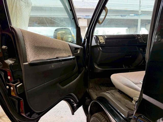 ハイエースバン 　ナビ　両側スライドドア　ＡＴ　ミュージックプレイヤー接続可　エアコン　パワーウィンドウ　運転席エアバッグ（51枚目）