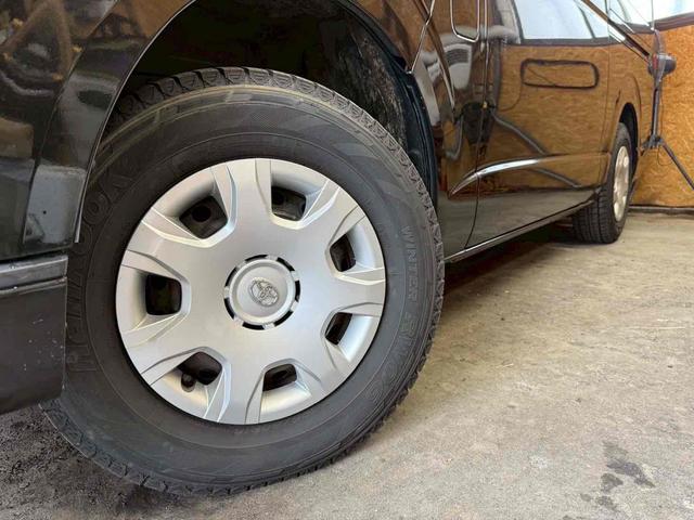 ハイエースバン 　ナビ　両側スライドドア　ＡＴ　ミュージックプレイヤー接続可　エアコン　パワーウィンドウ　運転席エアバッグ（61枚目）