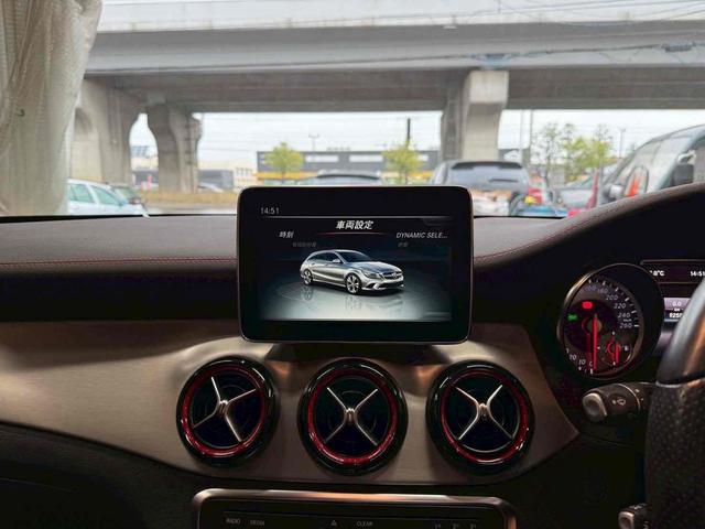 ＣＬＡクラス シューティングブレーク 　４ＷＤ　ドライブレコーダー　ナビ　クリアランスソナー　アルミホイール　オートライト　サンルーフ　パワーシート　スマートキー　アイドリングストップ　電動格納ミラー　シートヒーター　ＡＴ　盗難防止システム（35枚目）
