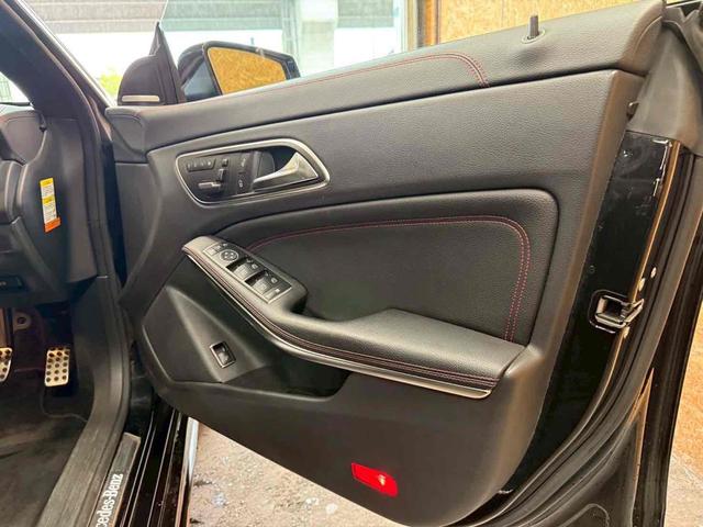 ＣＬＡクラス シューティングブレーク 　４ＷＤ　ドライブレコーダー　ナビ　クリアランスソナー　アルミホイール　オートライト　サンルーフ　パワーシート　スマートキー　アイドリングストップ　電動格納ミラー　シートヒーター　ＡＴ　盗難防止システム（43枚目）