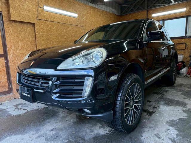 カイエン ベースグレード　４ＷＤ　ドライブレコーダー　ナビ　ＴＶ　アルミホイール　ＡＴ　盗難防止システム　ＡＢＳ　エアコン　パワーステアリング　パワーウィンドウ（12枚目）