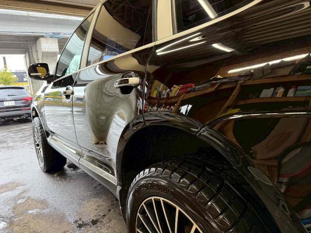 カイエン ベースグレード　４ＷＤ　ドライブレコーダー　ナビ　ＴＶ　アルミホイール　ＡＴ　盗難防止システム　ＡＢＳ　エアコン　パワーステアリング　パワーウィンドウ（23枚目）