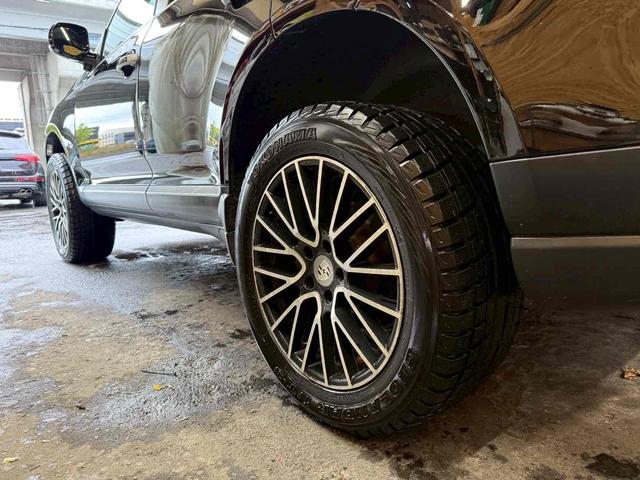 カイエン ベースグレード　４ＷＤ　ドライブレコーダー　ナビ　ＴＶ　アルミホイール　ＡＴ　盗難防止システム　ＡＢＳ　エアコン　パワーステアリング　パワーウィンドウ（34枚目）