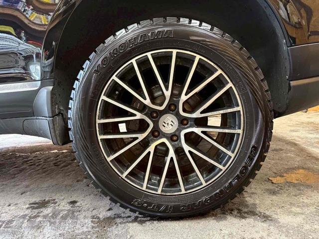 カイエン ベースグレード　４ＷＤ　ドライブレコーダー　ナビ　ＴＶ　アルミホイール　ＡＴ　盗難防止システム　ＡＢＳ　エアコン　パワーステアリング　パワーウィンドウ（35枚目）