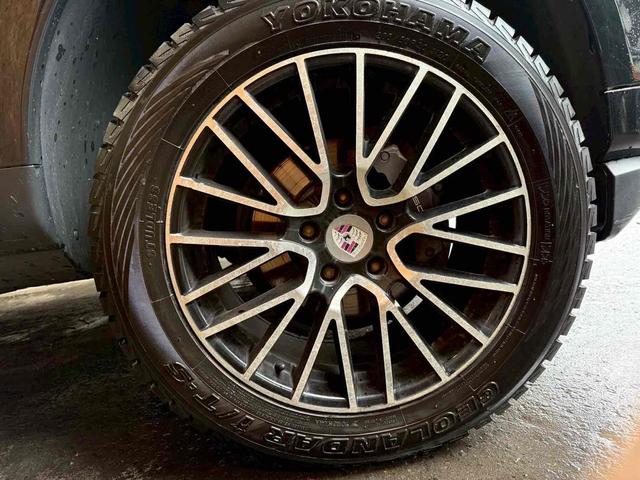 カイエン ベースグレード　４ＷＤ　ドライブレコーダー　ナビ　ＴＶ　アルミホイール　ＡＴ　盗難防止システム　ＡＢＳ　エアコン　パワーステアリング　パワーウィンドウ（44枚目）