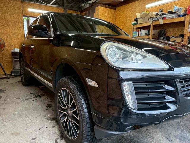 カイエン ベースグレード　４ＷＤ　ドライブレコーダー　ナビ　ＴＶ　アルミホイール　ＡＴ　盗難防止システム　ＡＢＳ　エアコン　パワーステアリング　パワーウィンドウ（56枚目）