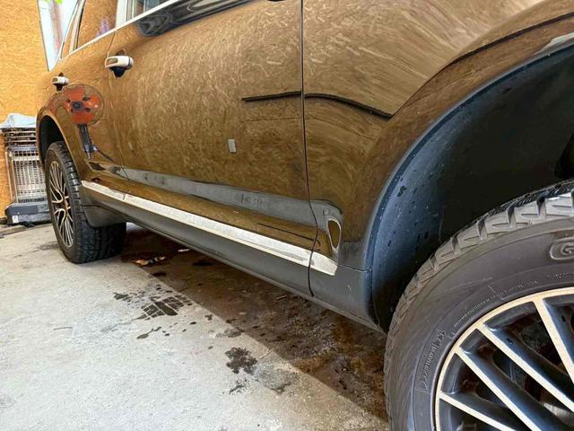 カイエン ベースグレード　４ＷＤ　ドライブレコーダー　ナビ　ＴＶ　アルミホイール　ＡＴ　盗難防止システム　ＡＢＳ　エアコン　パワーステアリング　パワーウィンドウ（61枚目）