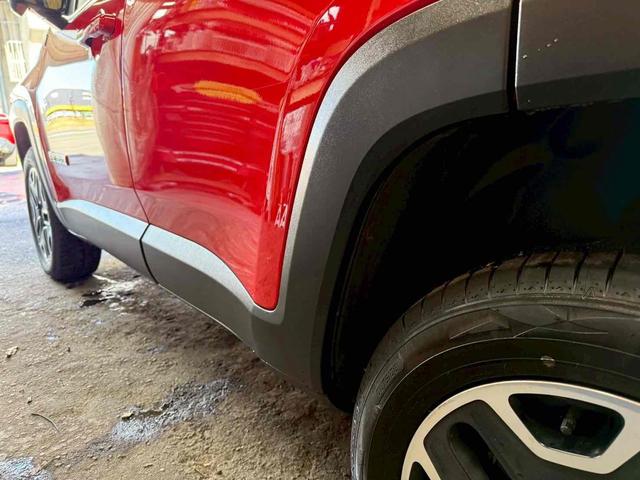 ジープ・レネゲード トレイルホーク　４ＷＤ　ドライブレコーダー　バックカメラ　オートクルーズコントロール　ナビ　オートライト　ＨＩＤ　アルミホイール　スマートキー　ＡＴ　盗難防止システム　ＡＢＳ　エアコン　パワーステアリング（37枚目）