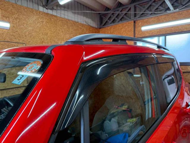 ジープ・レネゲード トレイルホーク　４ＷＤ　ドライブレコーダー　バックカメラ　オートクルーズコントロール　ナビ　オートライト　ＨＩＤ　アルミホイール　スマートキー　ＡＴ　盗難防止システム　ＡＢＳ　エアコン　パワーステアリング（64枚目）
