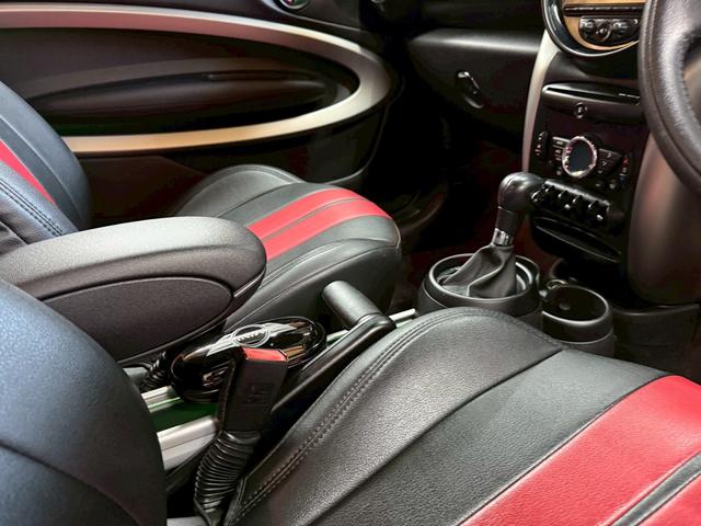 MINI クーパー ペースマン オール4 4WD アルミホイール AT 盗難防止システム ABS CD エアコン パワーステアリング パワーウィンドウ(6枚目)